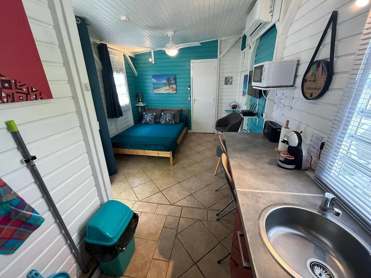 Charmant Bungalow avec piscine Sainte-Marie Martinique