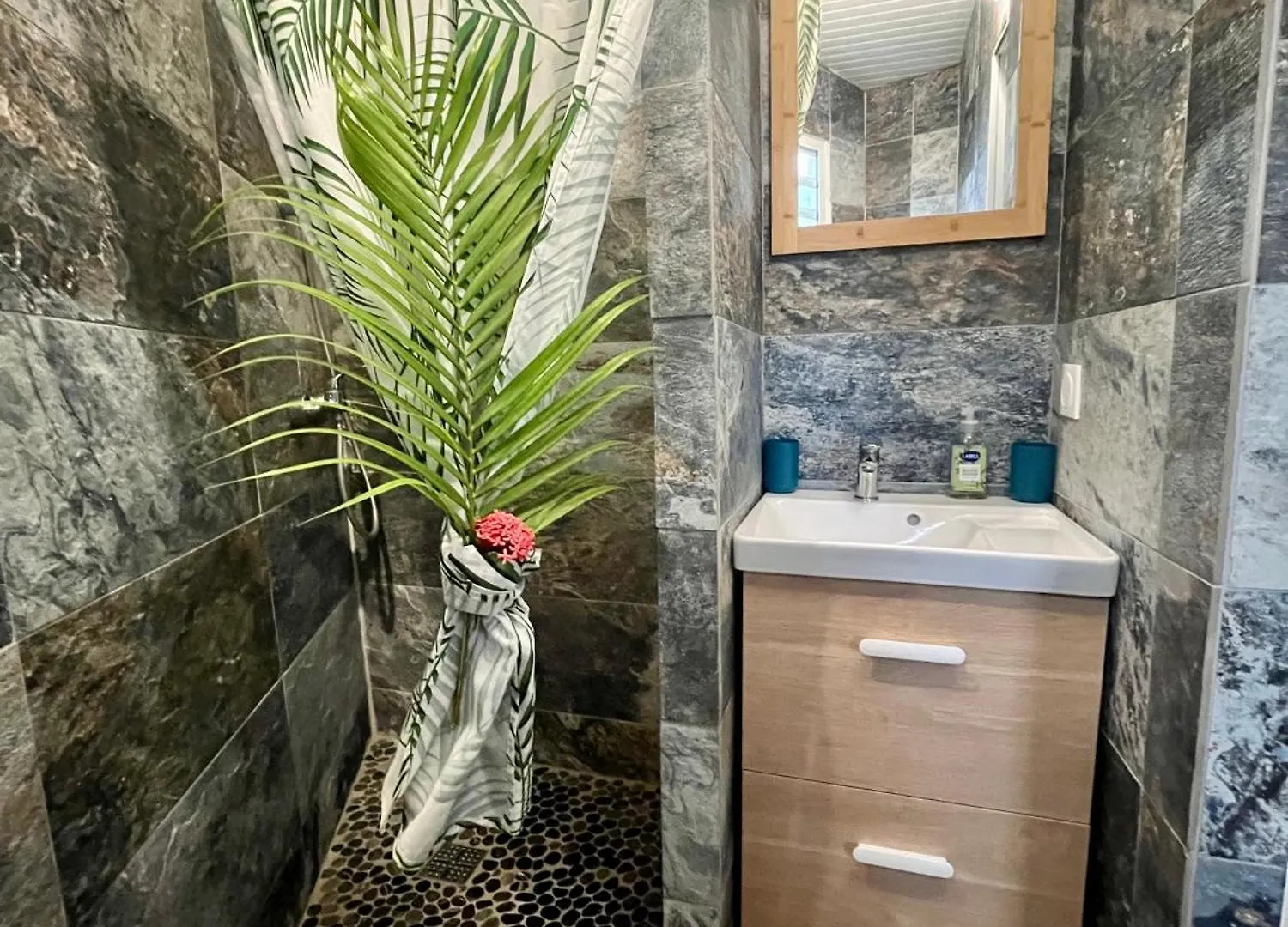 Charmant Bungalow avec piscine Sainte-Marie Appartement